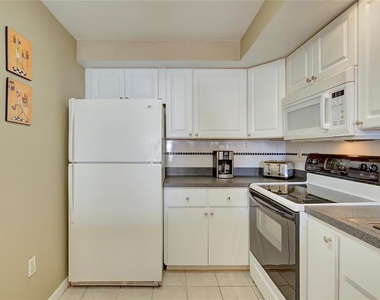 1380 Gulf Boulevard - Photo Thumbnail 16