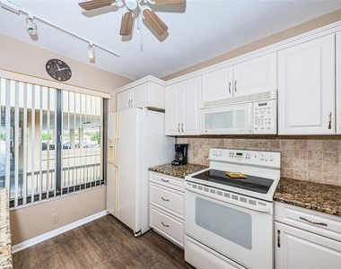 6322 Palma Del Mar Boulevard S - Photo Thumbnail 5