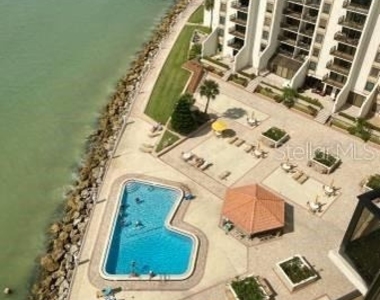 450 S Gulfview Boulevard - Photo Thumbnail 12