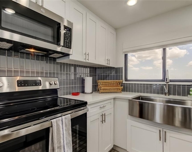 1290 Gulf Boulevard - Photo Thumbnail 17