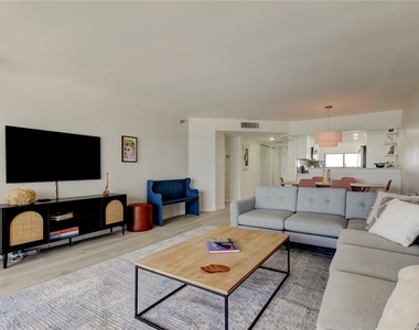 1290 Gulf Boulevard - Photo Thumbnail 6