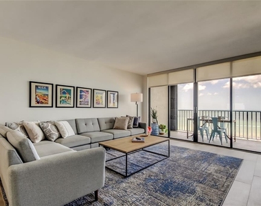 1290 Gulf Boulevard - Photo Thumbnail 4