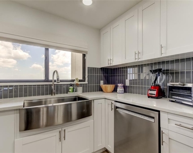 1290 Gulf Boulevard - Photo Thumbnail 15