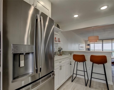1290 Gulf Boulevard - Photo Thumbnail 18