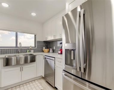 1290 Gulf Boulevard - Photo Thumbnail 12