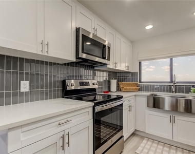 1290 Gulf Boulevard - Photo Thumbnail 13