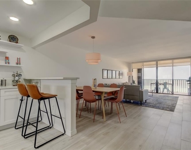 1290 Gulf Boulevard - Photo Thumbnail 19