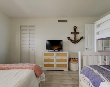 1290 Gulf Boulevard - Photo Thumbnail 35
