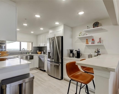 1290 Gulf Boulevard - Photo Thumbnail 11