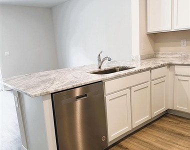 4649 Pleasant Avenue - Photo Thumbnail 17