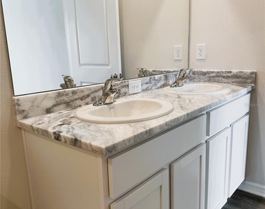 4649 Pleasant Avenue - Photo Thumbnail 40