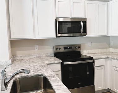 4649 Pleasant Avenue - Photo Thumbnail 28