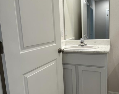 4649 Pleasant Avenue - Photo Thumbnail 41
