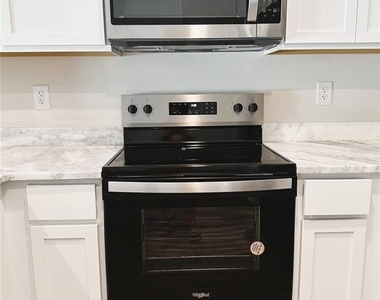 4649 Pleasant Avenue - Photo Thumbnail 27