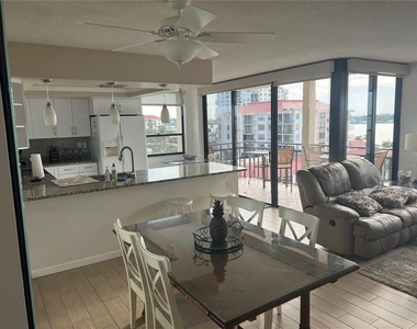 6177 Sun Boulevard - Photo Thumbnail 6