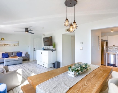 4975 Cobia Drive Se - Photo Thumbnail 8