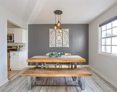 4975 Cobia Drive Se - Photo Thumbnail 11