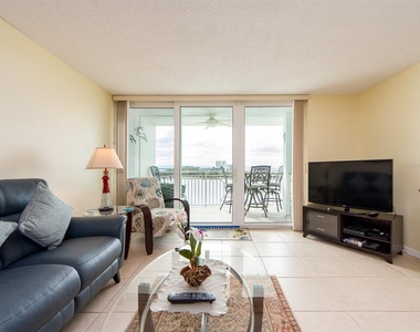 675 S Gulfview Boulevard - Photo Thumbnail 4
