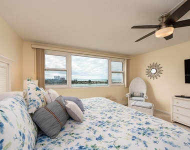 675 S Gulfview Boulevard - Photo Thumbnail 16