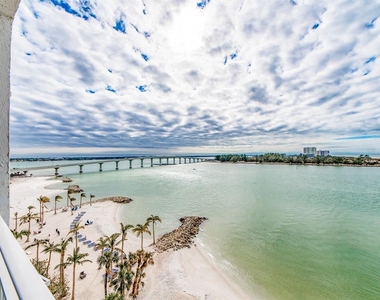 675 S Gulfview Boulevard - Photo Thumbnail 7