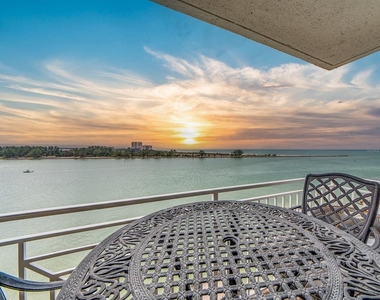 675 S Gulfview Boulevard - Photo Thumbnail 5