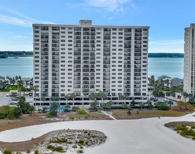 1270 Gulf Boulevard - Photo Thumbnail 6