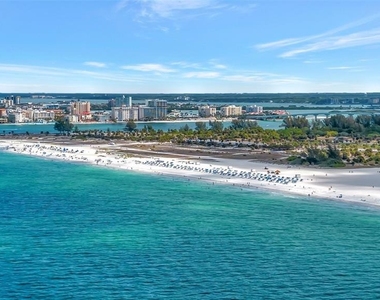 1270 Gulf Boulevard - Photo Thumbnail 10