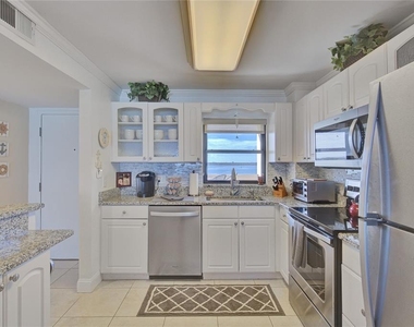 1270 Gulf Boulevard - Photo Thumbnail 16