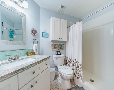 6000 Bahia Del Mar Circle - Photo Thumbnail 16