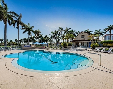 6000 Bahia Del Mar Circle - Photo Thumbnail 3