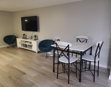 895 S Gulfview Boulevard - Photo Thumbnail 16