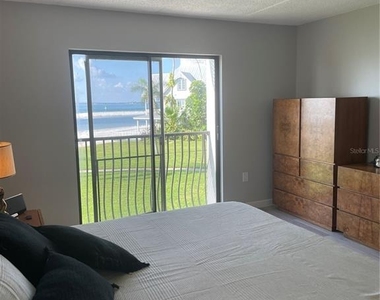895 S Gulfview Boulevard - Photo Thumbnail 18