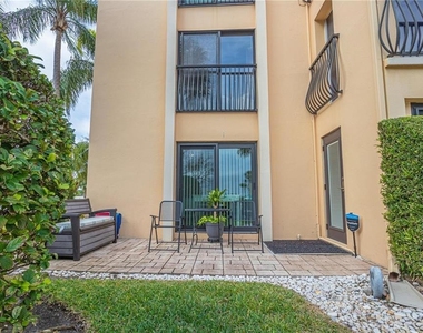 845 S Gulfview Boulevard - Photo Thumbnail 1