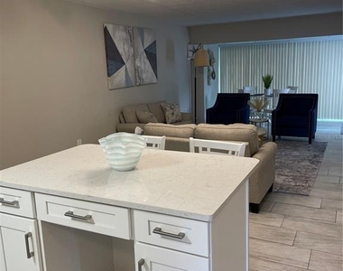 845 S Gulfview Boulevard - Photo Thumbnail 4