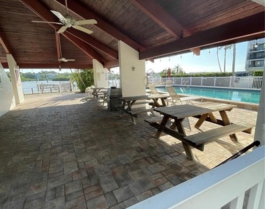 19111 Vista Bay Drive - Photo Thumbnail 22
