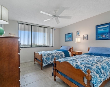 19111 Vista Bay Drive - Photo Thumbnail 9
