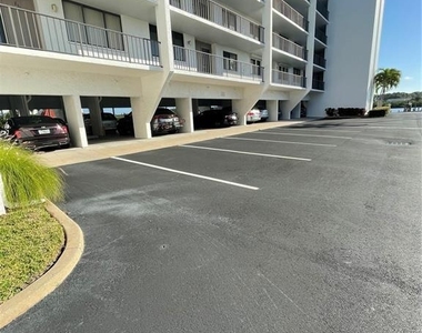 19111 Vista Bay Drive - Photo Thumbnail 18