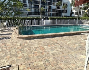 19111 Vista Bay Drive - Photo Thumbnail 27