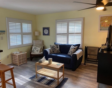 14531 Walsingham Road - Photo Thumbnail 4