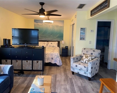 14531 Walsingham Road - Photo Thumbnail 5