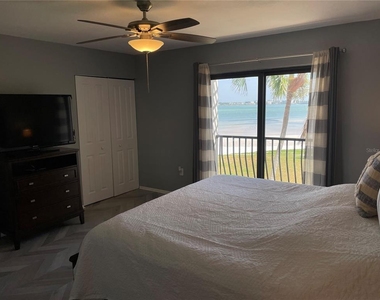 895 S Gulfview Boulevard - Photo Thumbnail 29