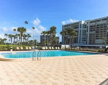 1460 Gulf Blvd - Photo Thumbnail 4