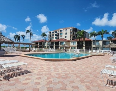 6219 Palma Del Mar Boulevard S - Photo Thumbnail 14