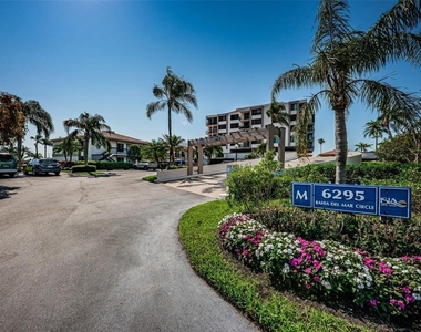 6295 Bahia Del Mar Circle - Photo Thumbnail 26