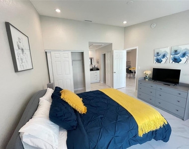 1821 Orange Boulevard Way - Photo Thumbnail 12