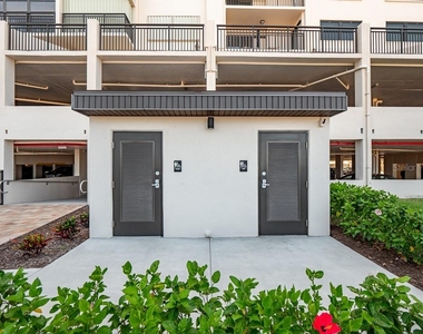 1270 Gulf Boulevard - Photo Thumbnail 33