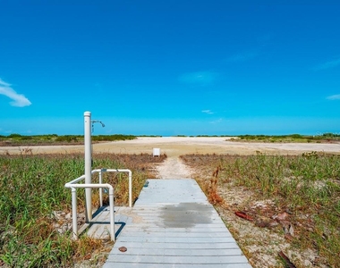 1270 Gulf Boulevard - Photo Thumbnail 41