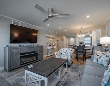 1270 Gulf Boulevard - Photo Thumbnail 8