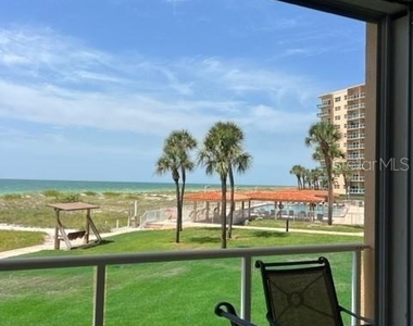 880 Mandalay Avenue - Photo Thumbnail 7