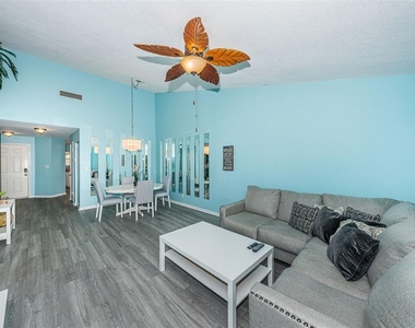 6077 Bahia Del Mar Boulevard - Photo Thumbnail 6